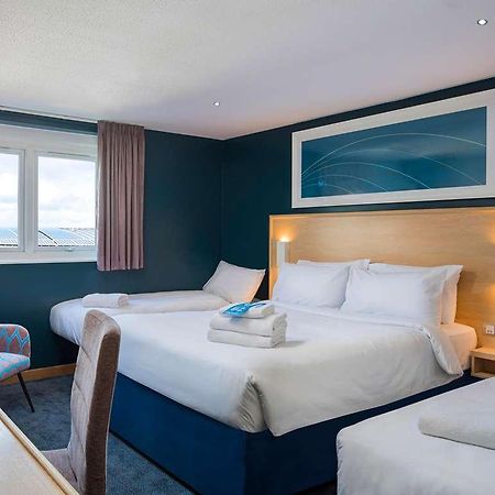 Travelodge Reading Whitley Δωμάτιο φωτογραφία
